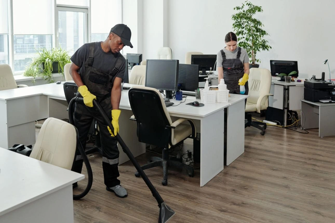Büroreinigung 2